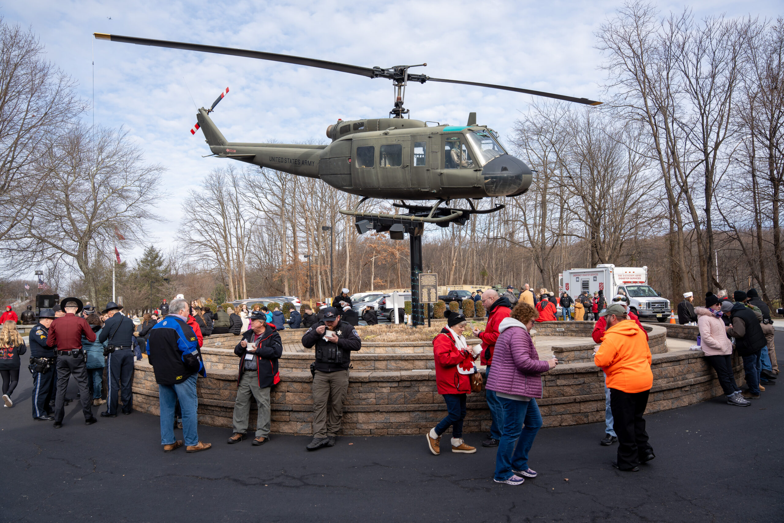 NJ-Vietnam-Veterans-Memorial-Foundation-Wreaths-Across-America-2025-4010
