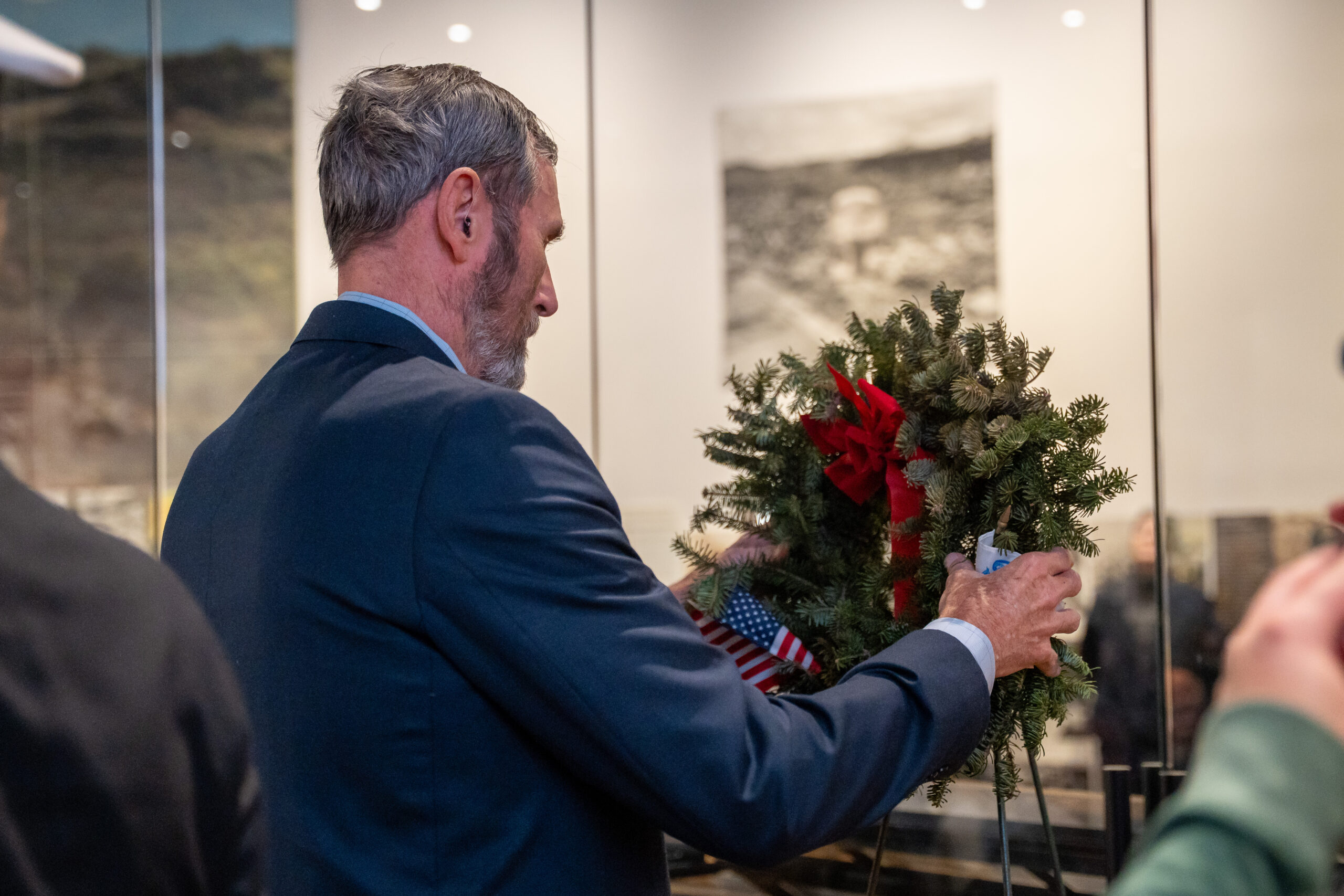 NJ-Vietnam-Veterans-Memorial-Foundation-Wreaths-Across-America-2025-4316